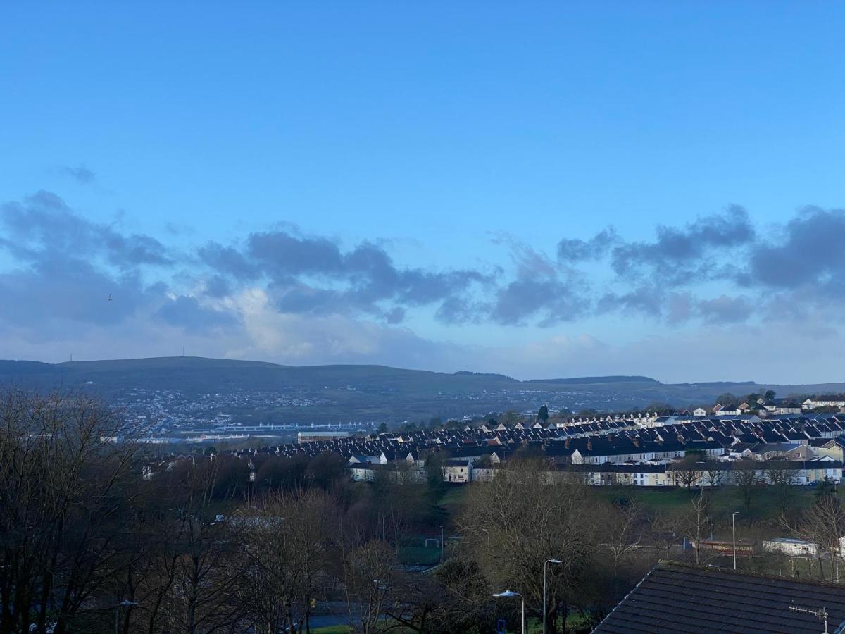 Bessemer Hotel Merthyr Tydfil Εξωτερικό φωτογραφία